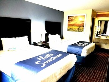 Days Inn by Wyndham Easley/Greenville/Clemson Area