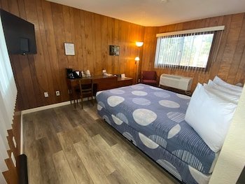 Waterway Inn