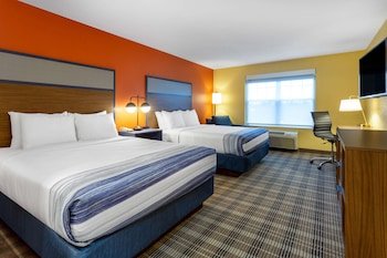 AmericInn by Wyndham Fulton Clinton