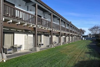 Edgewater Inn Coos Bay