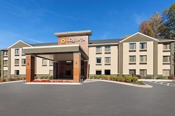 La Quinta Inn & Suites by Wyndham Snellville - Stone Mountain