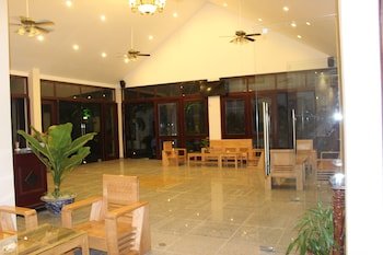 GM Doc Let Beach Resort And Spa