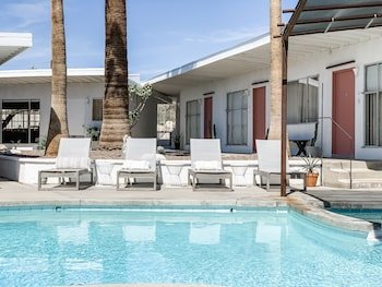 Miracle Manor Boutique Hotel and Spa