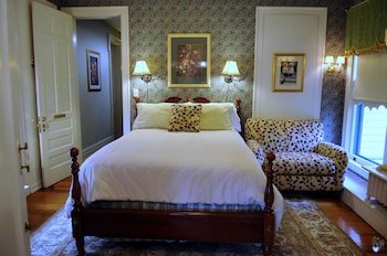 Oliver Inn Bed and Breakfast