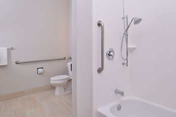 Holiday Inn Express & Suites Corpus Christi-N Padre Island