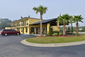 Americas Best Value Inn St. George, SC