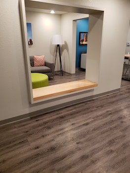 Woodspring Suites Orlando International Drive