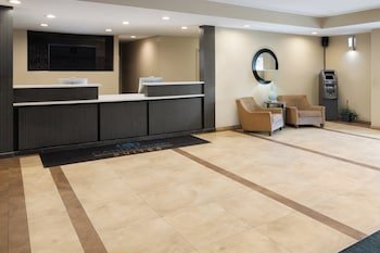 Candlewood Suites Philadelphia - Airport Area