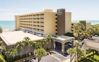 Crowne Plaza Melbourne Oceanfront