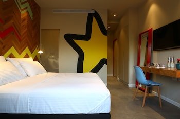 Cucu Hotel