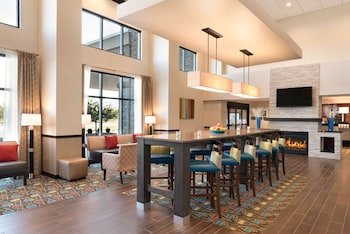 Hampton Inn & Suites Kenosha