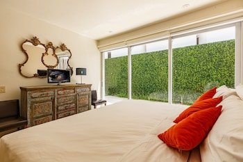Magia Beachside Condo Hotel