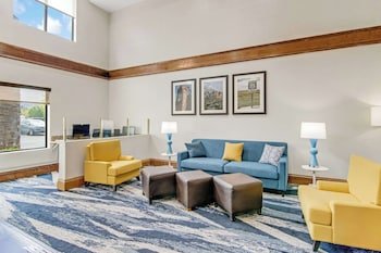 Comfort Suites Near I-80 And I-94
