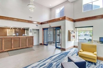 Comfort Suites Near I-80 And I-94