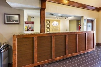 Comfort Suites Near I-80 And I-94