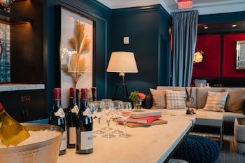 Kimpton Cardinal Hotel