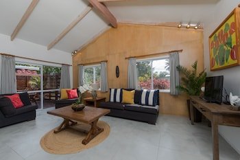 Maine Villa