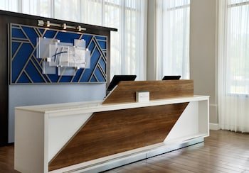 Holiday Inn Express Hotel & Suites New Orleans Airport South
