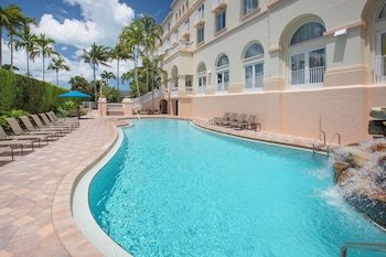 Hilton Naples