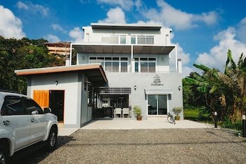 The Lake House Ko Yo