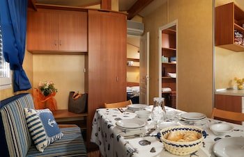 Barricata Holiday Village