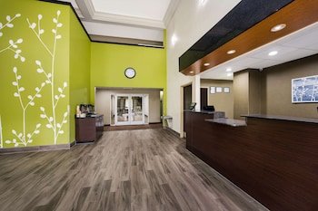 Sleep Inn & Suites