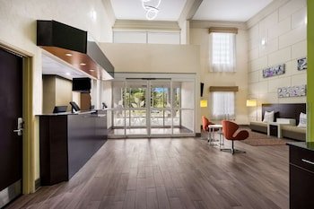 Sleep Inn & Suites