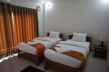 The Grand Riverside Hotel