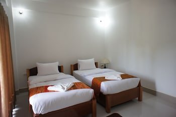 The Grand Riverside Hotel