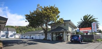 Hotel Midway Pacifica Lodge