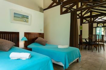 Kenaki Lodge