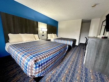 Red Carpet Inn Orchard Park