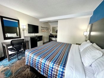 Red Carpet Inn Orchard Park
