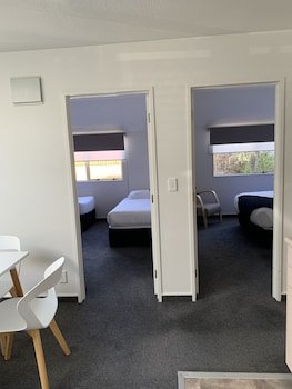 Apex Motor Lodge