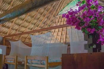 Primaluna Beach Hostel
