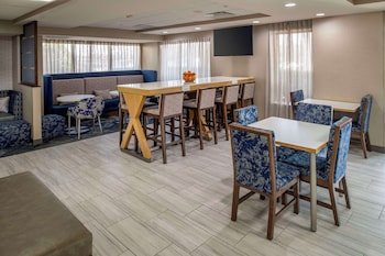 Hampton Inn Long Island/Commack