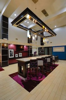 Hampton Inn & Suites Missouri City