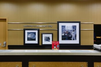Hampton Inn & Suites Missouri City