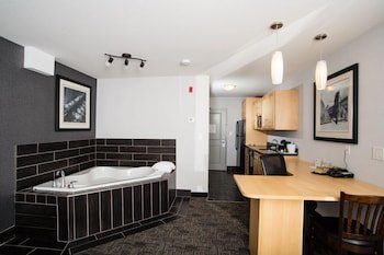 Western Star All Suites Hotel Carnduff