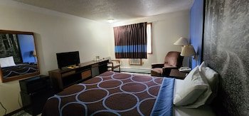Hotel Iron Mountain Inn & Suites