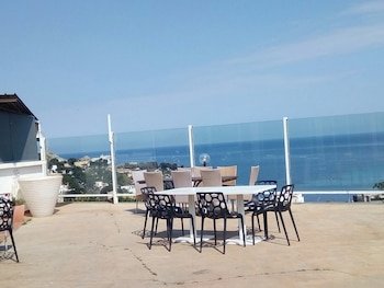 M'ama Holiday Rooms