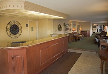 Magnuson Grand Pioneer Inn & Suites