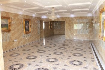 Grand Emperor Hotel