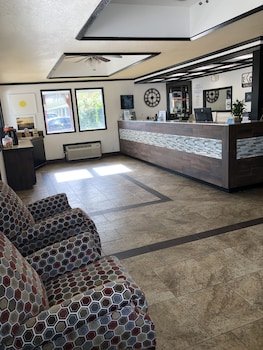 Days Inn by Wyndham Bend