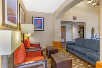 Comfort Inn & Suites