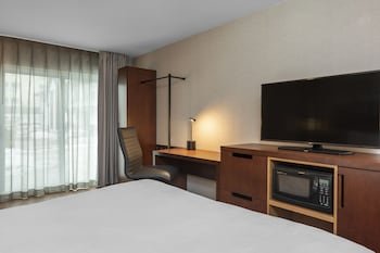 Comfort Inn West