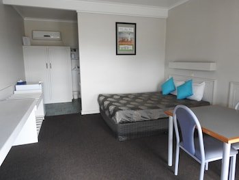 The Argent Motel