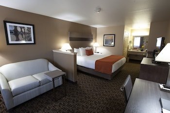 Hawthorn Suites by Wyndham Napa Valley