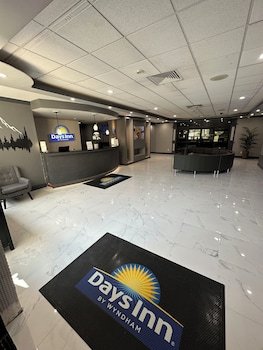 Days Inn by Wyndham Liberty