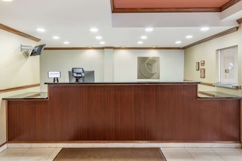 Comfort Inn & Suites Convention Center